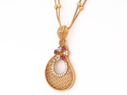 Latest Pendant Set