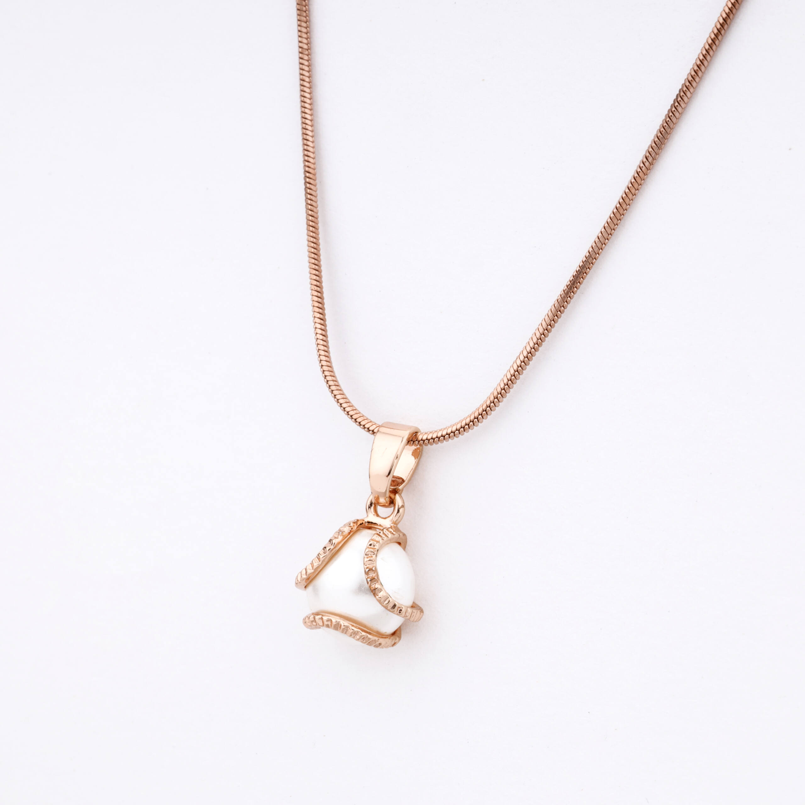 The Aura Solitaire Droplet Necklace