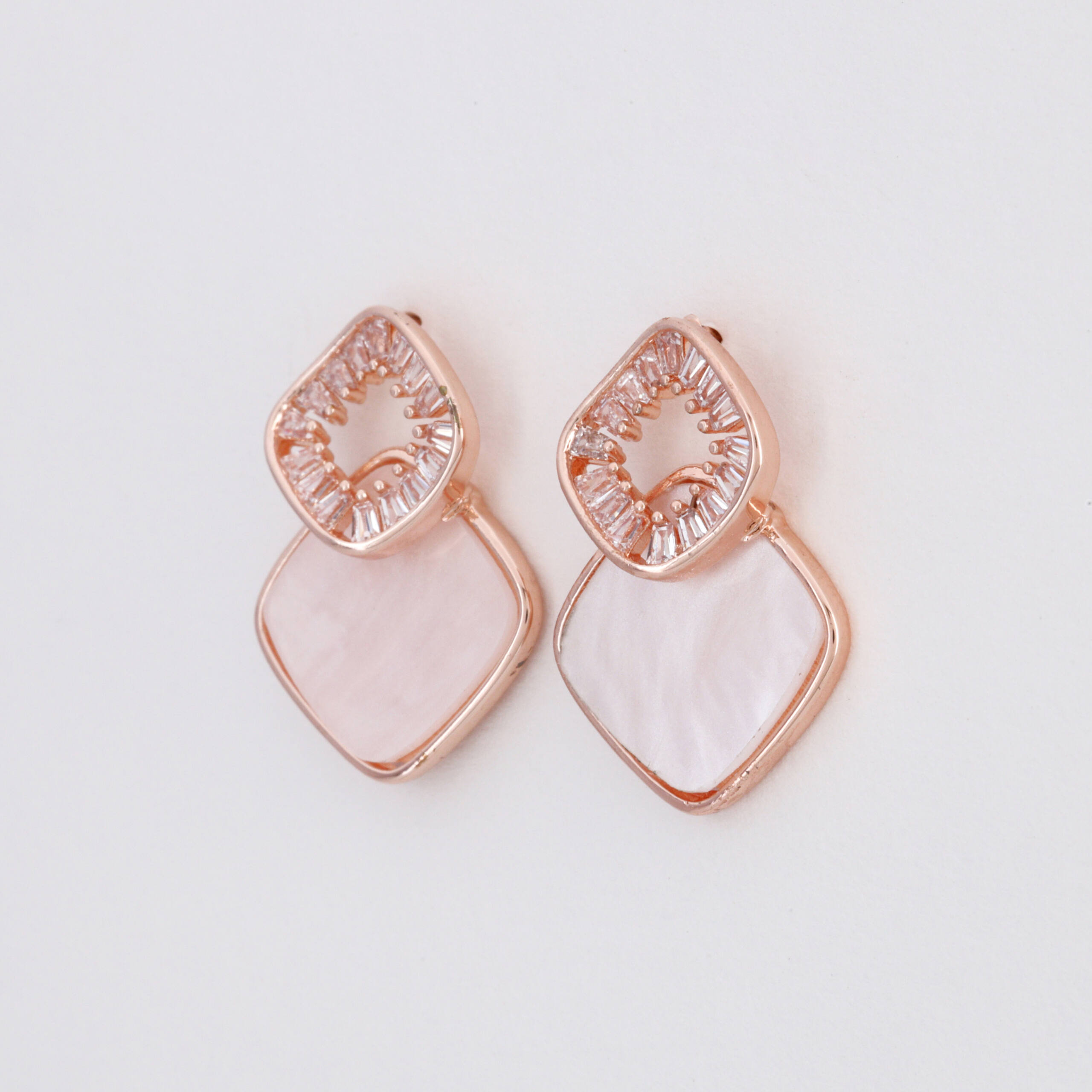 The Blush Amour Textured Heart Studs