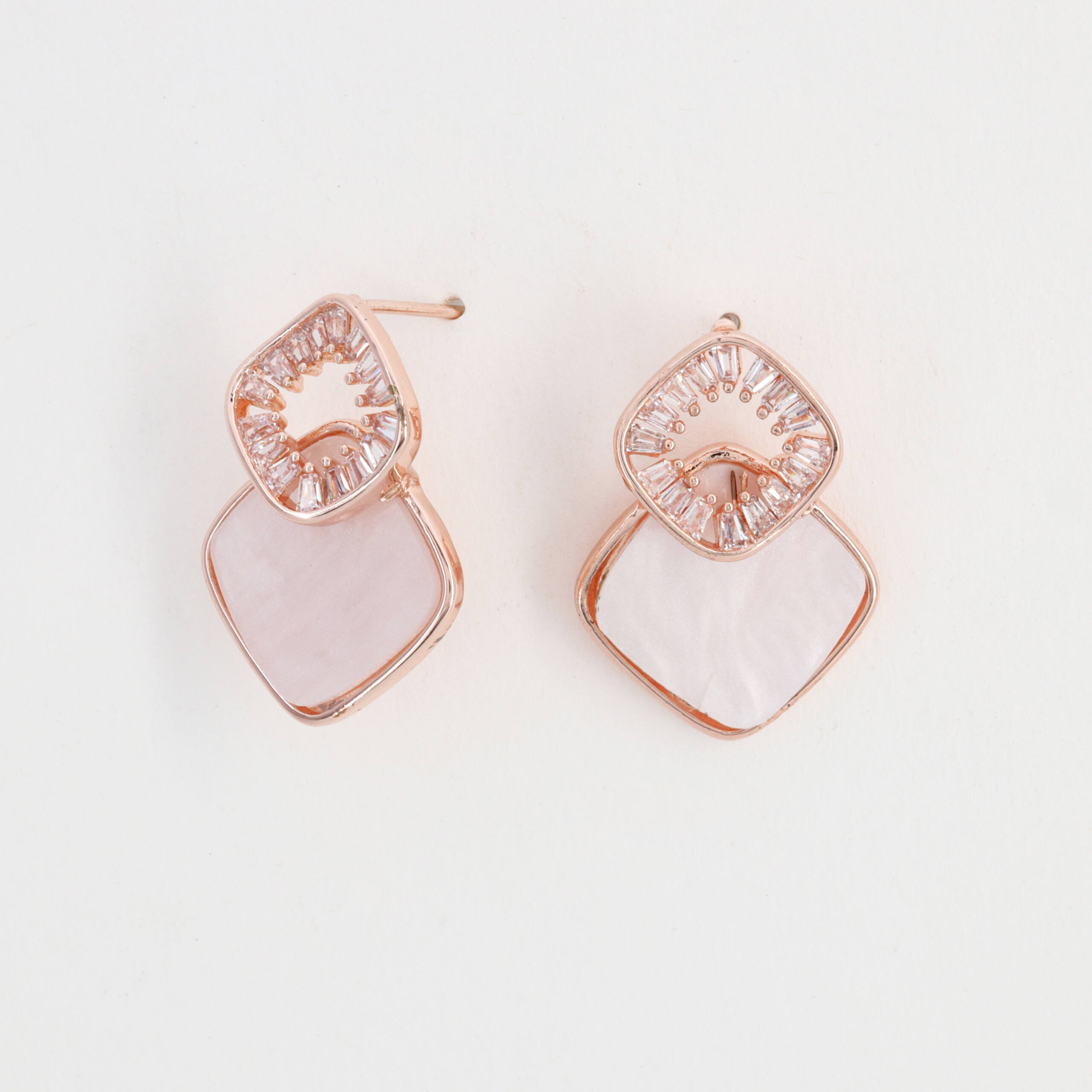The Blush Amour Textured Heart Studs