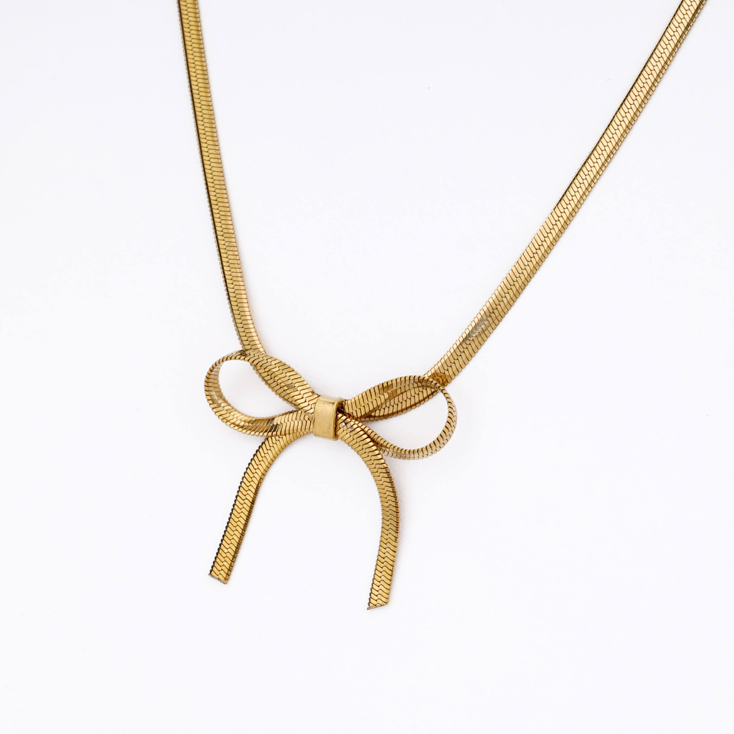 The Classic Aurum Dainty Bow Necklace