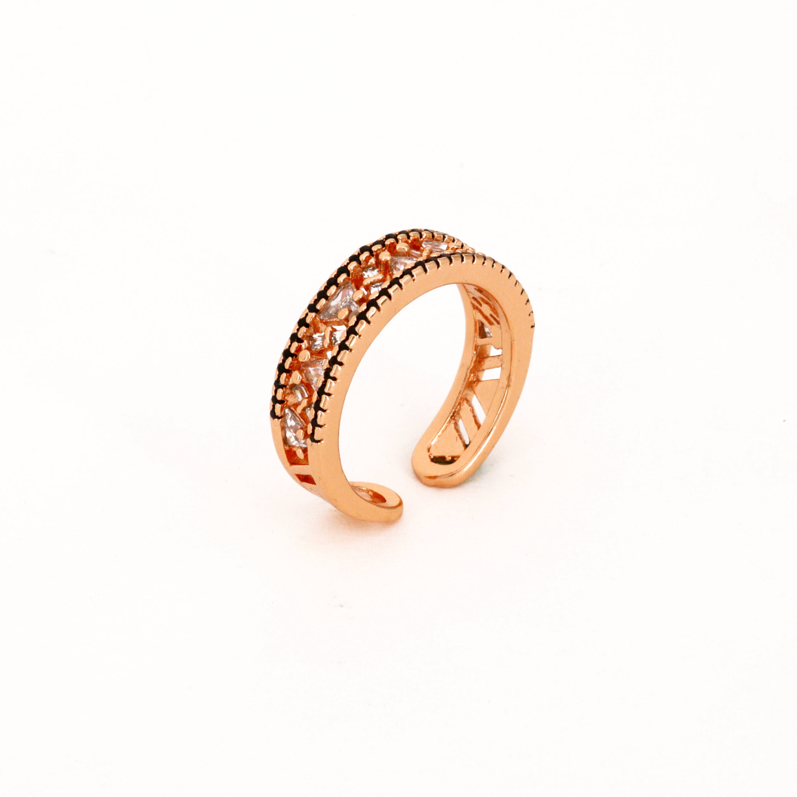 The Heirloom Milgrain Textured Band