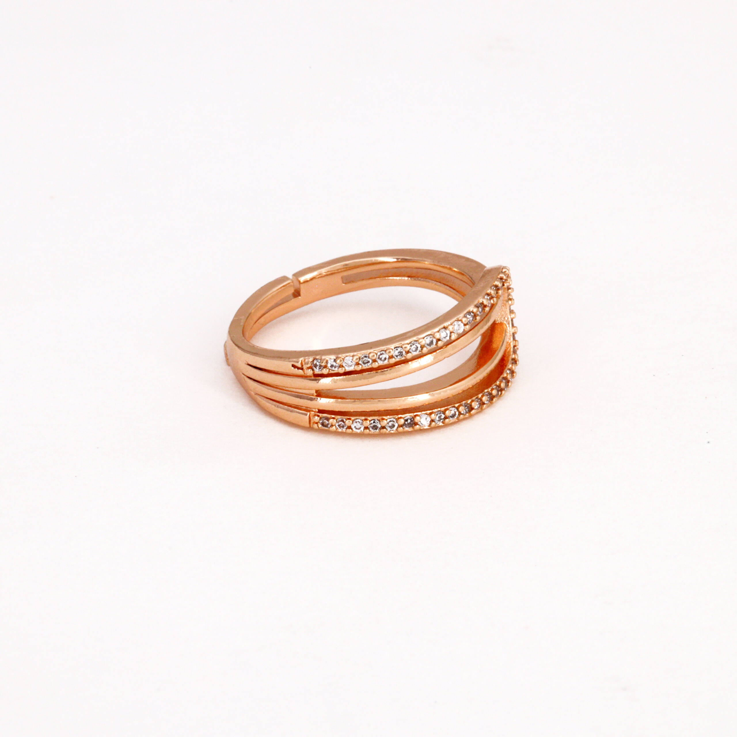 The Infinity Wave Intertwined Ring