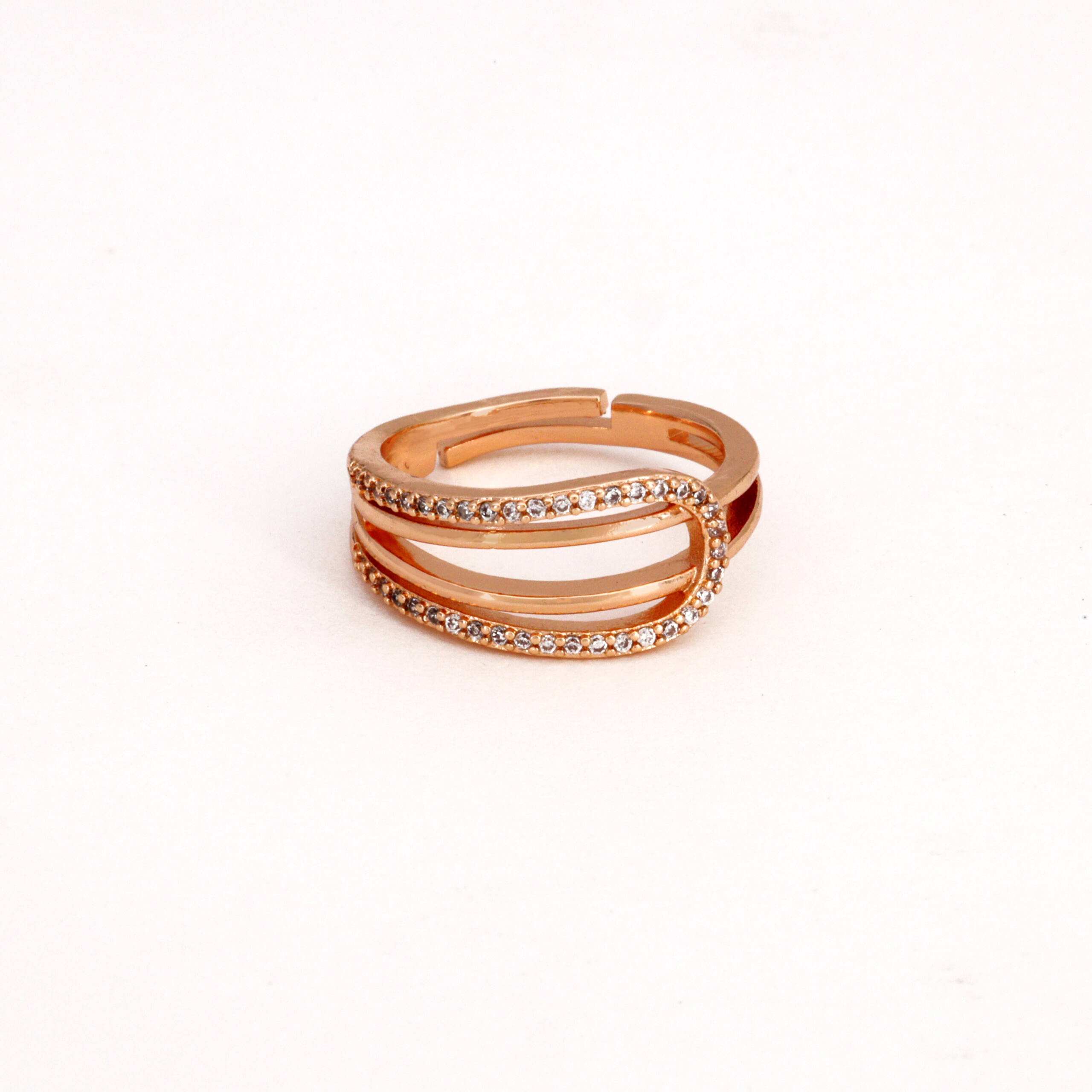 The Infinity Wave Intertwined Ring