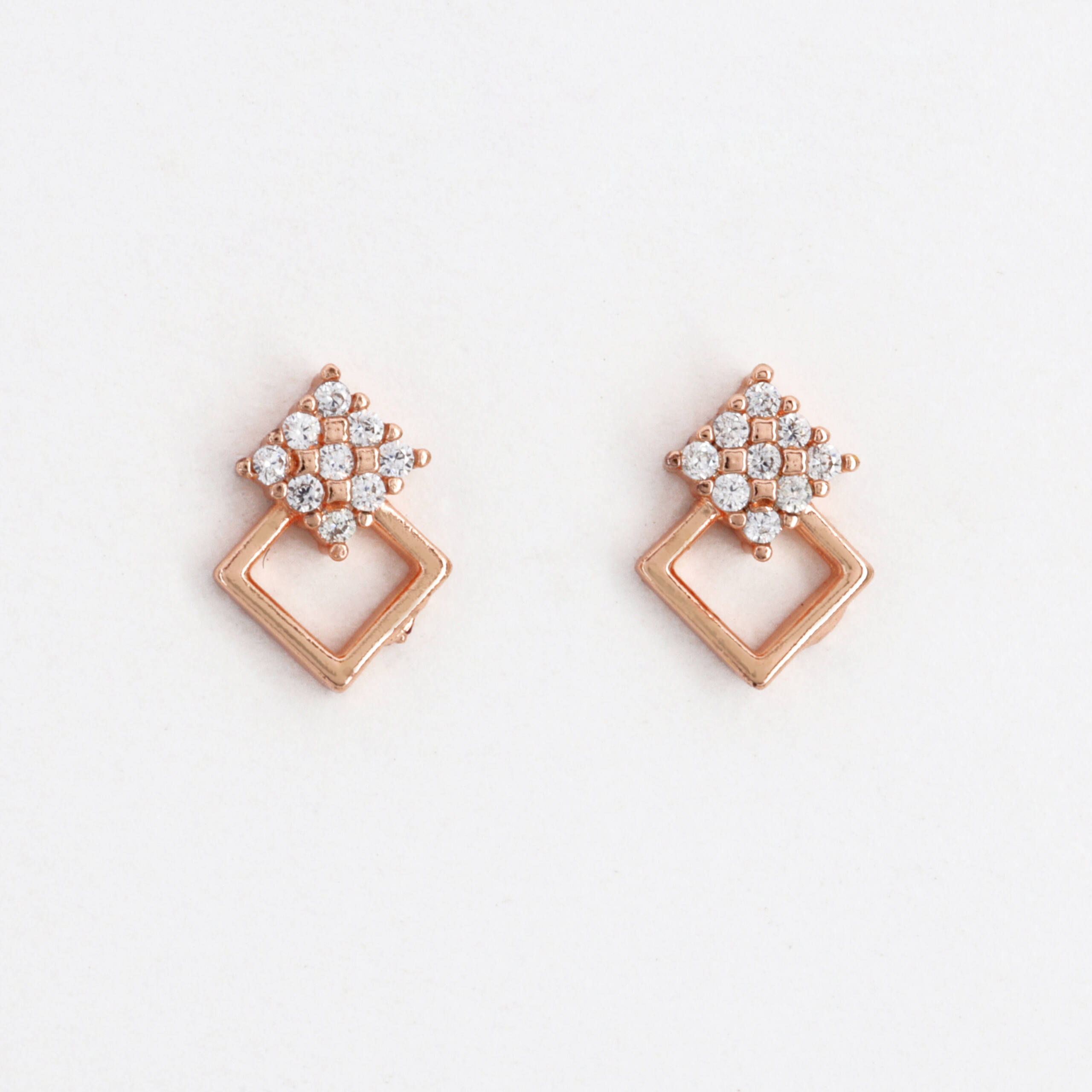 The Knot & Gem Geometric Drops