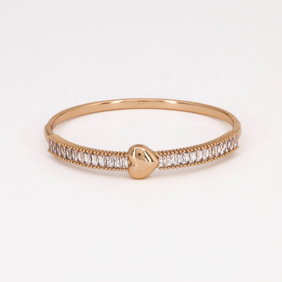 The Luminescent Heart Cluster Cuff