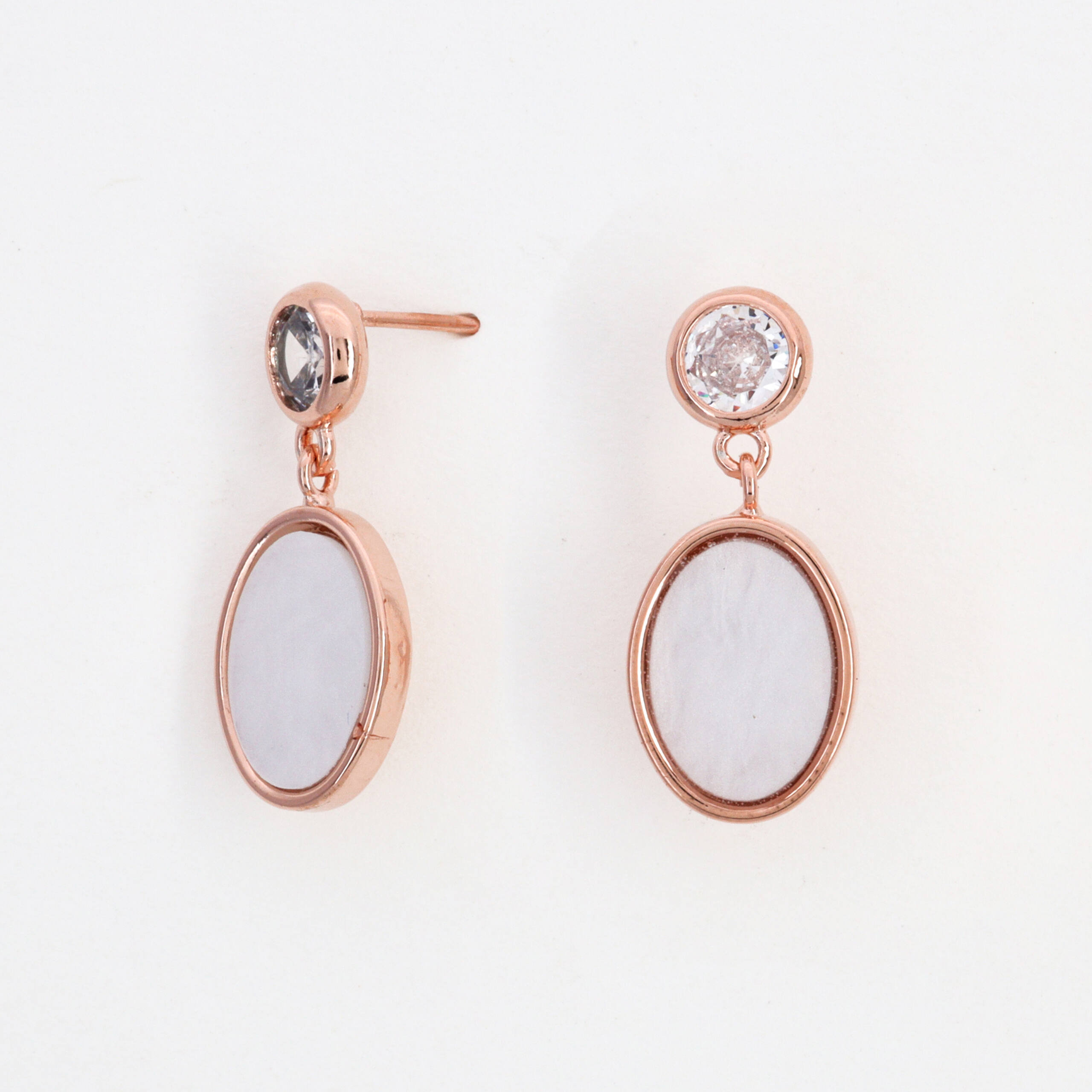 The Lumi?re Oval Halo Drops