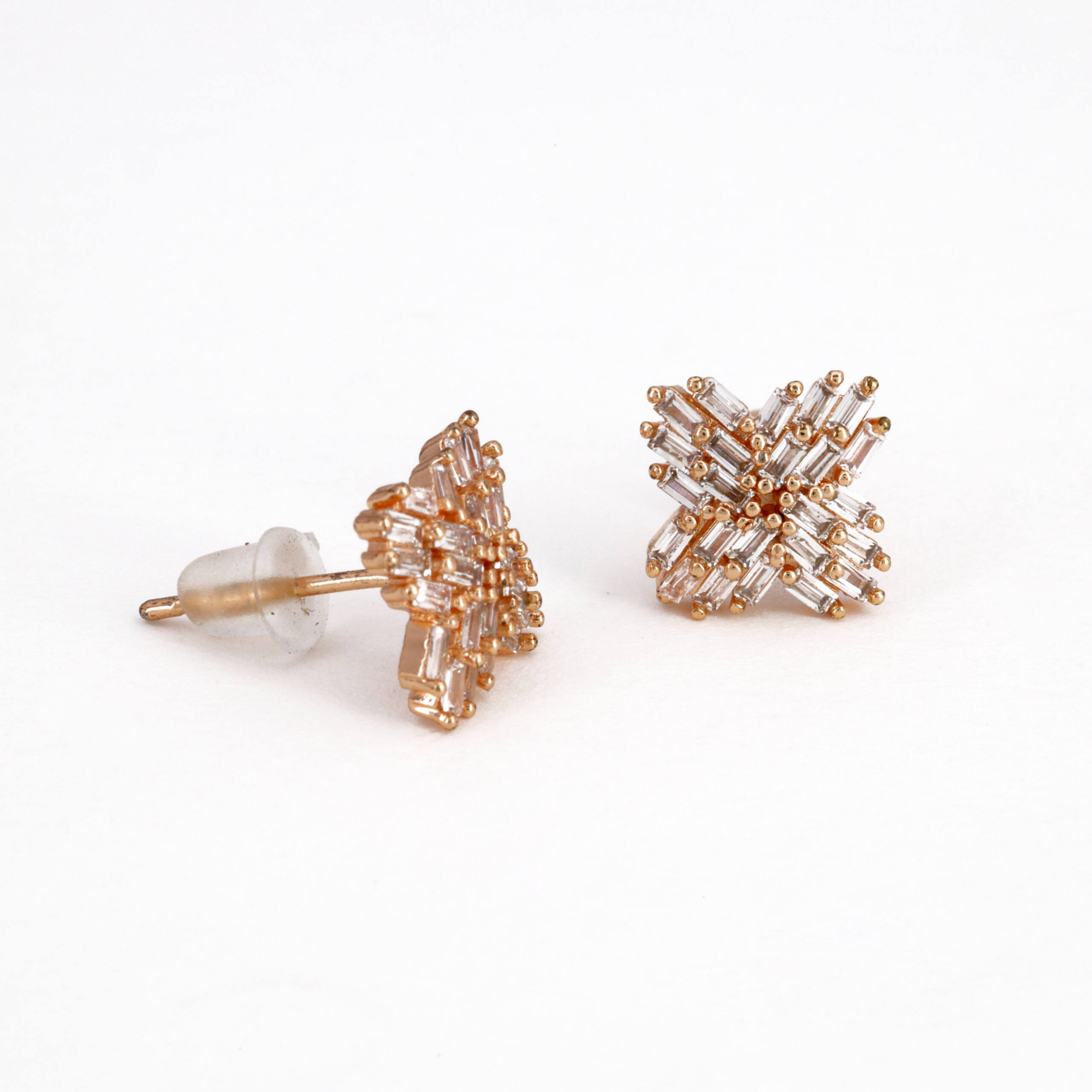 The Stella Quad Cluster Studs