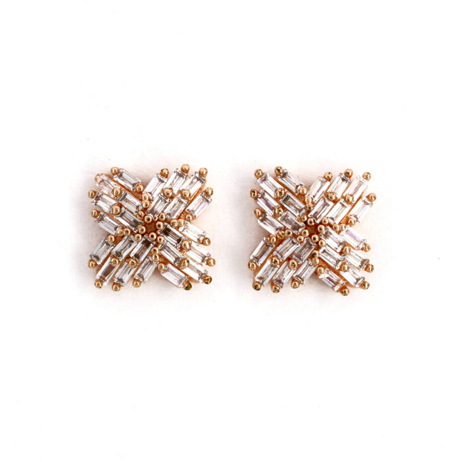 The Stella Quad Cluster Studs