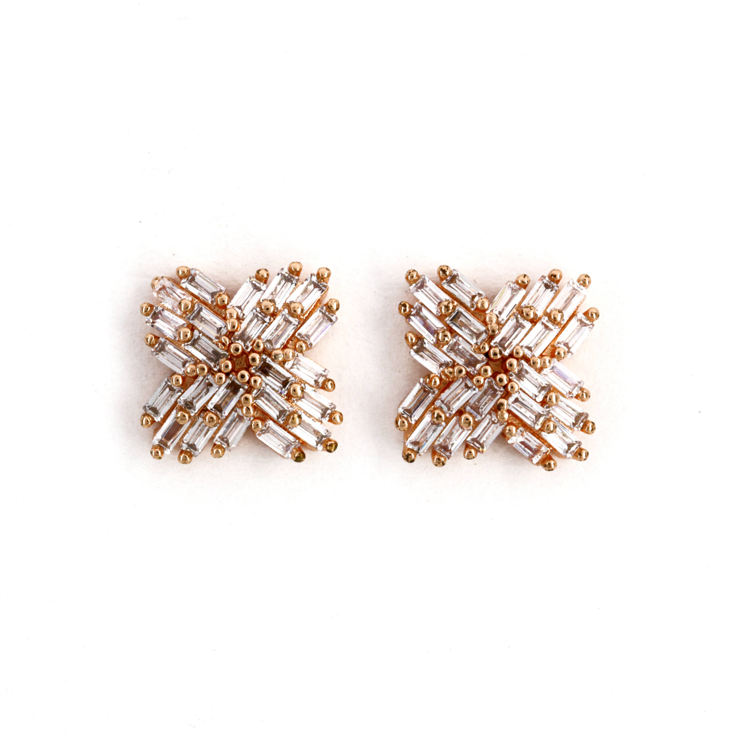 The Stella Quad Cluster Studs