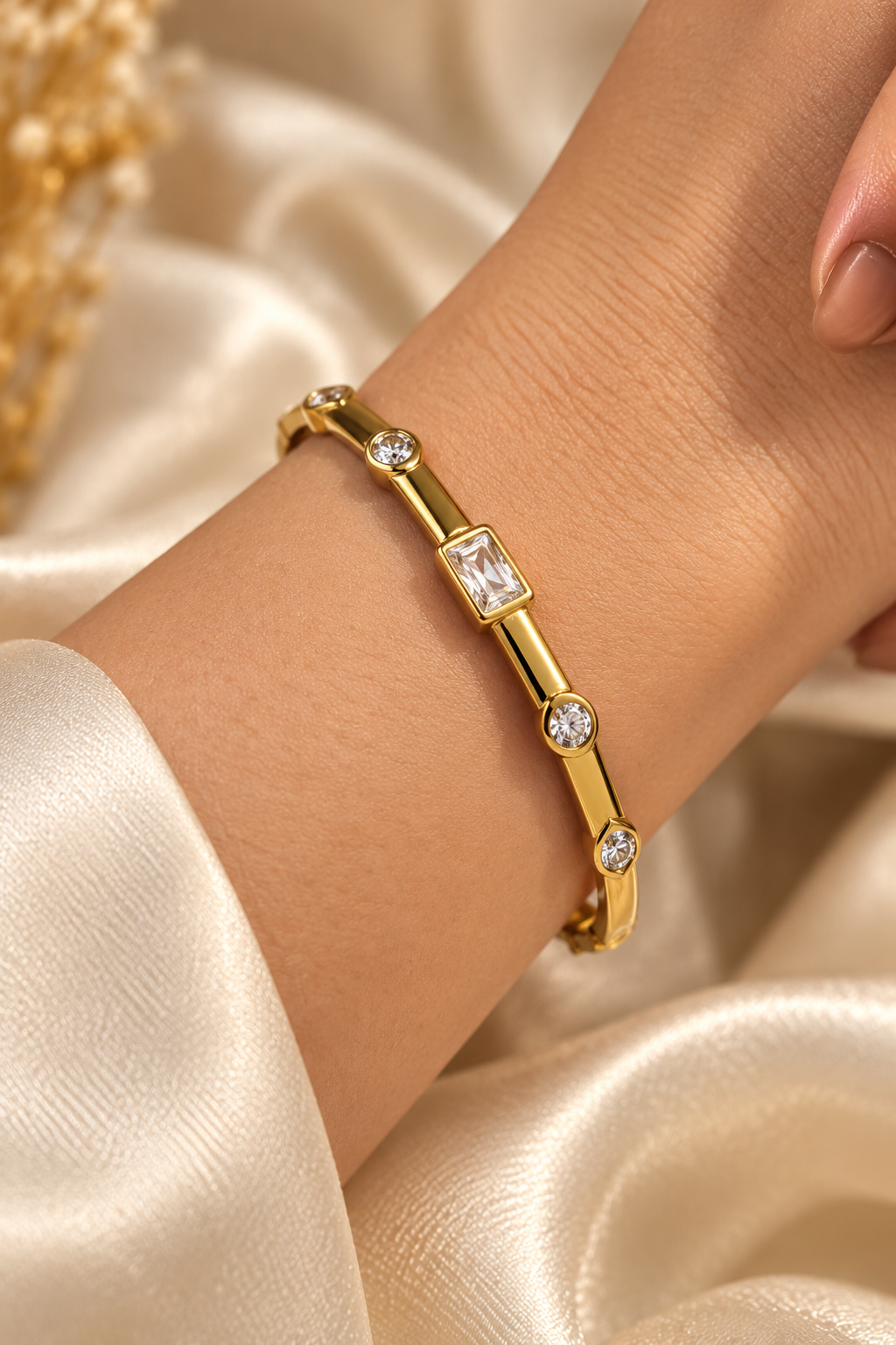 Elegant Gold Tone AD Style Kada