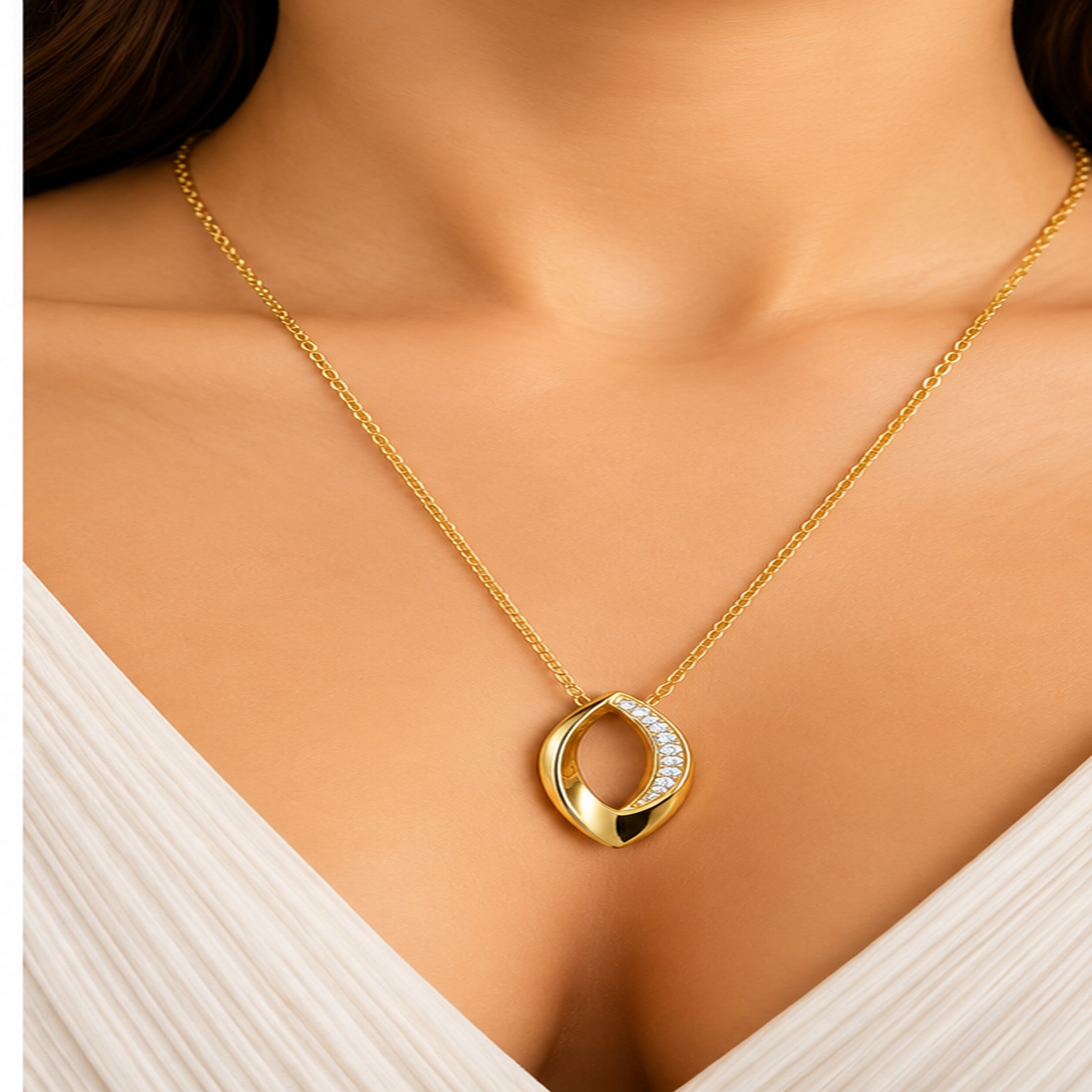 Elegant Gold Tone Teardrop Necklace