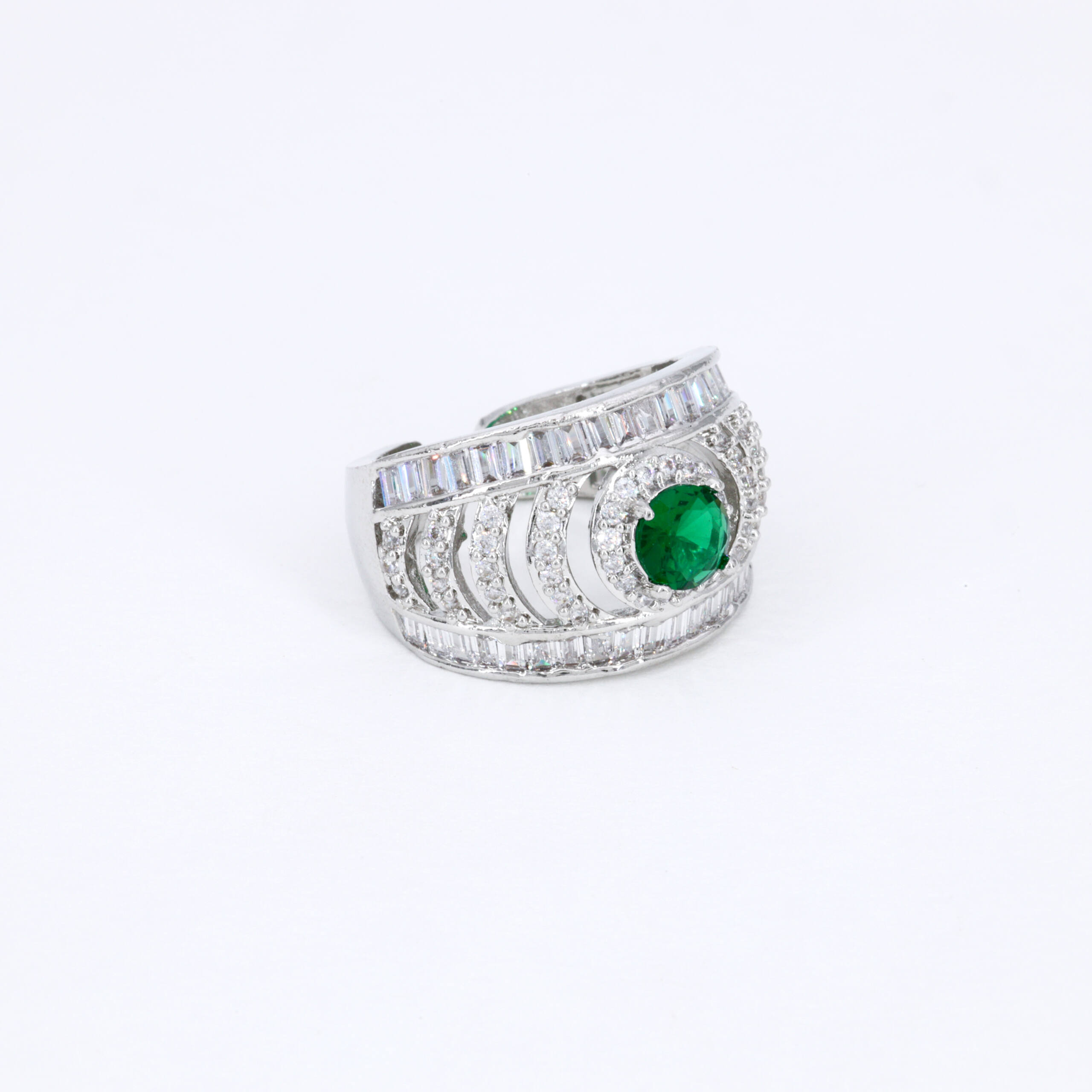 Emerald Green Lattice Ring