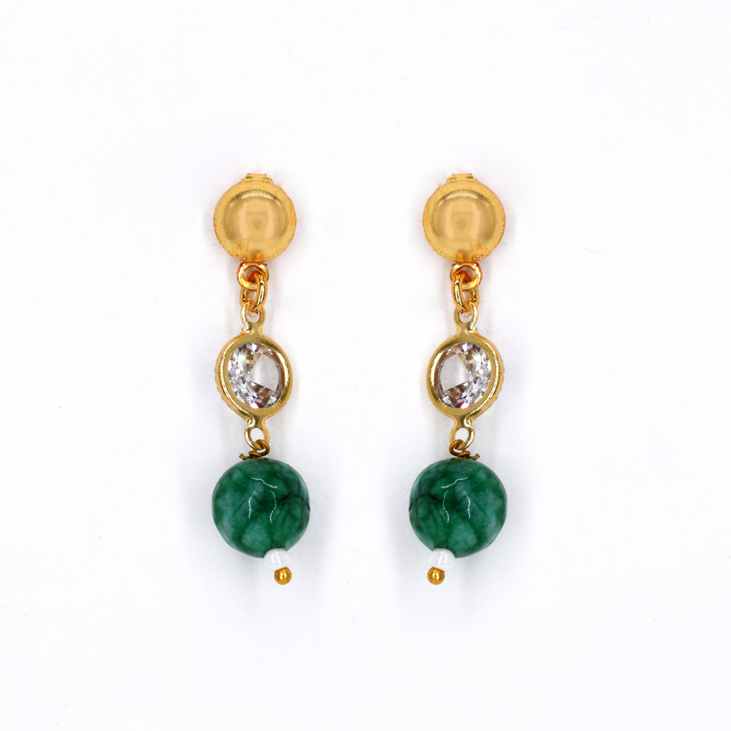 Golden Noir Oval Pendant Set