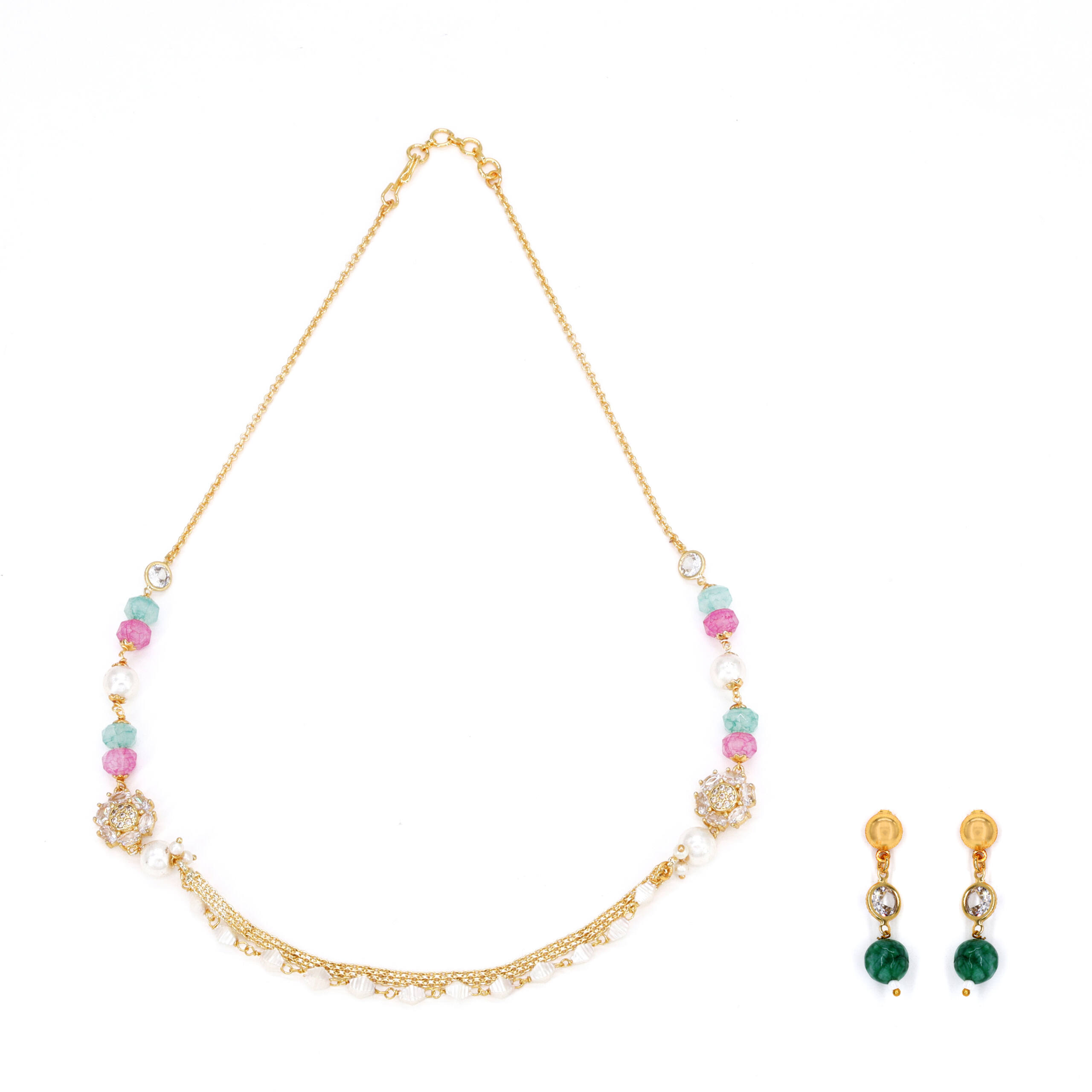 Golden Noir Oval Pendant Set