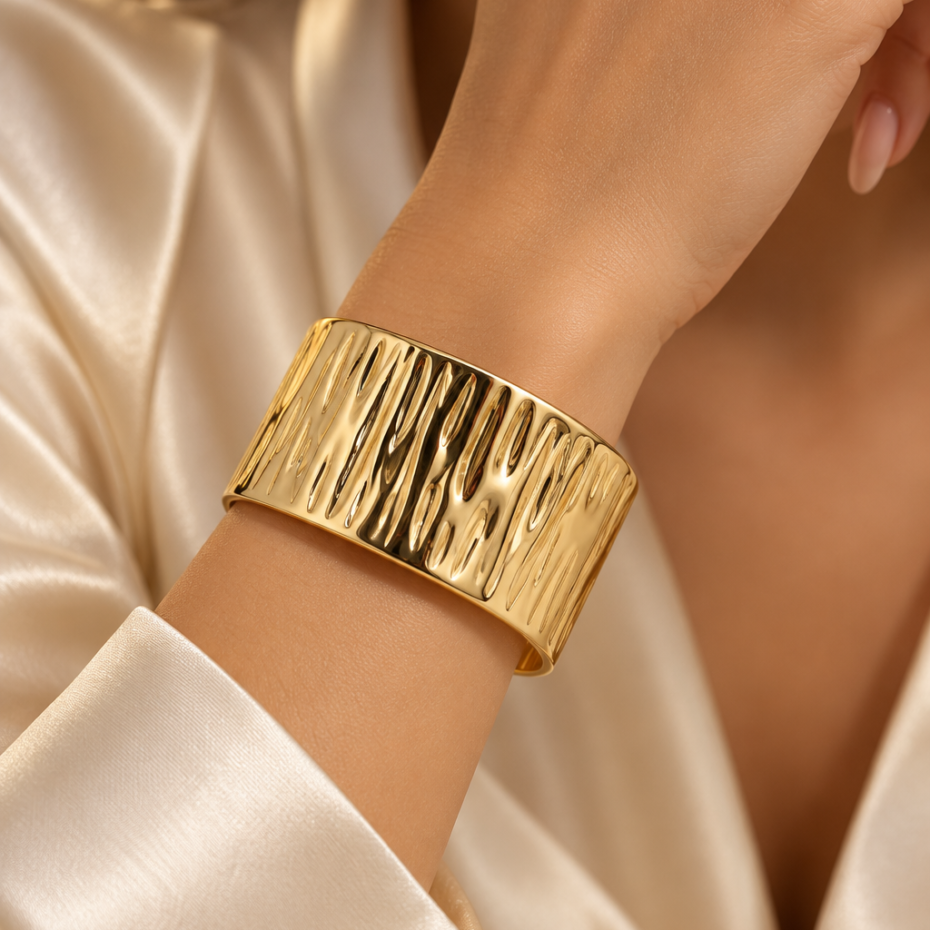 Heritage Textured Gold Tone Broad Kada