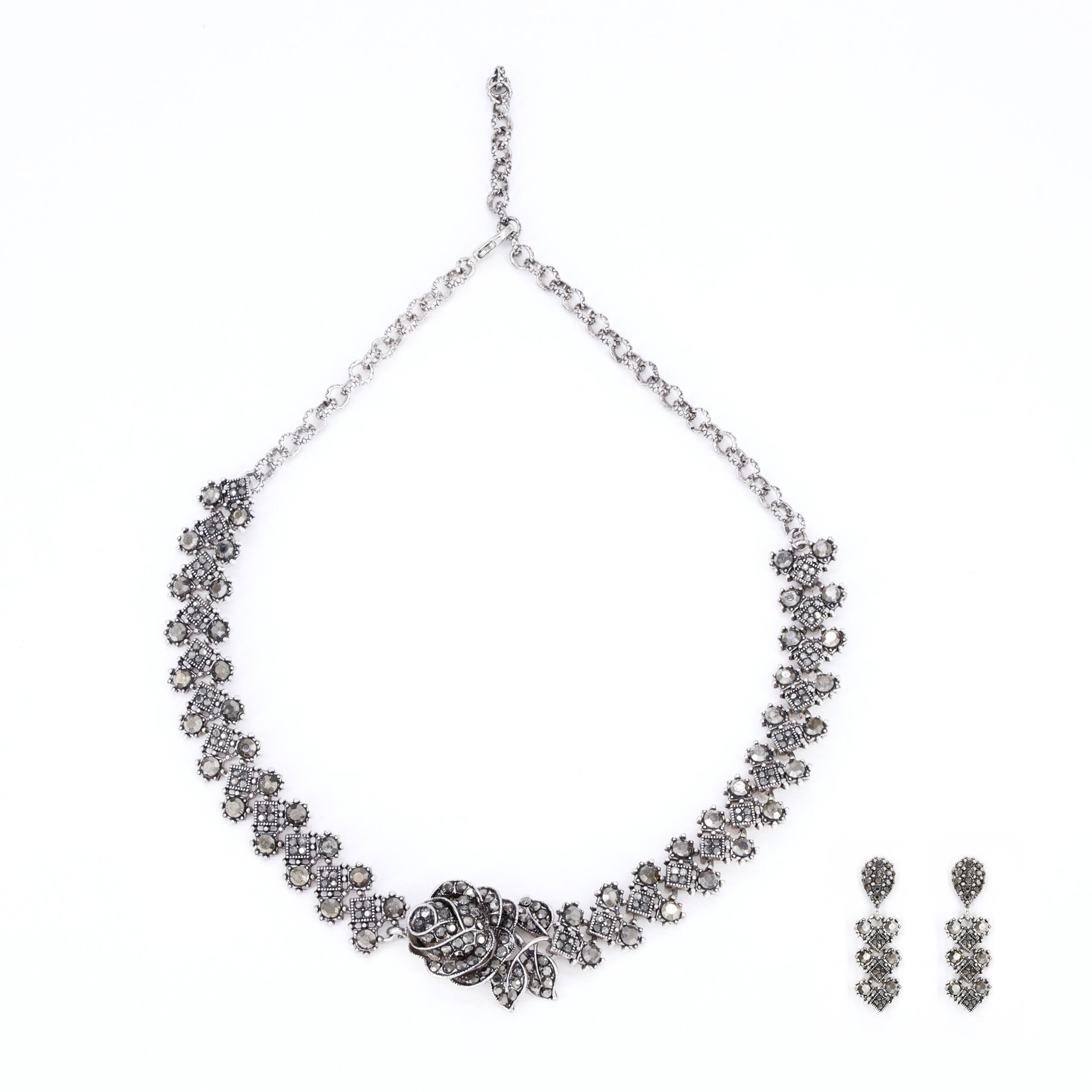 Noir Elegance Crystal Necklace Set