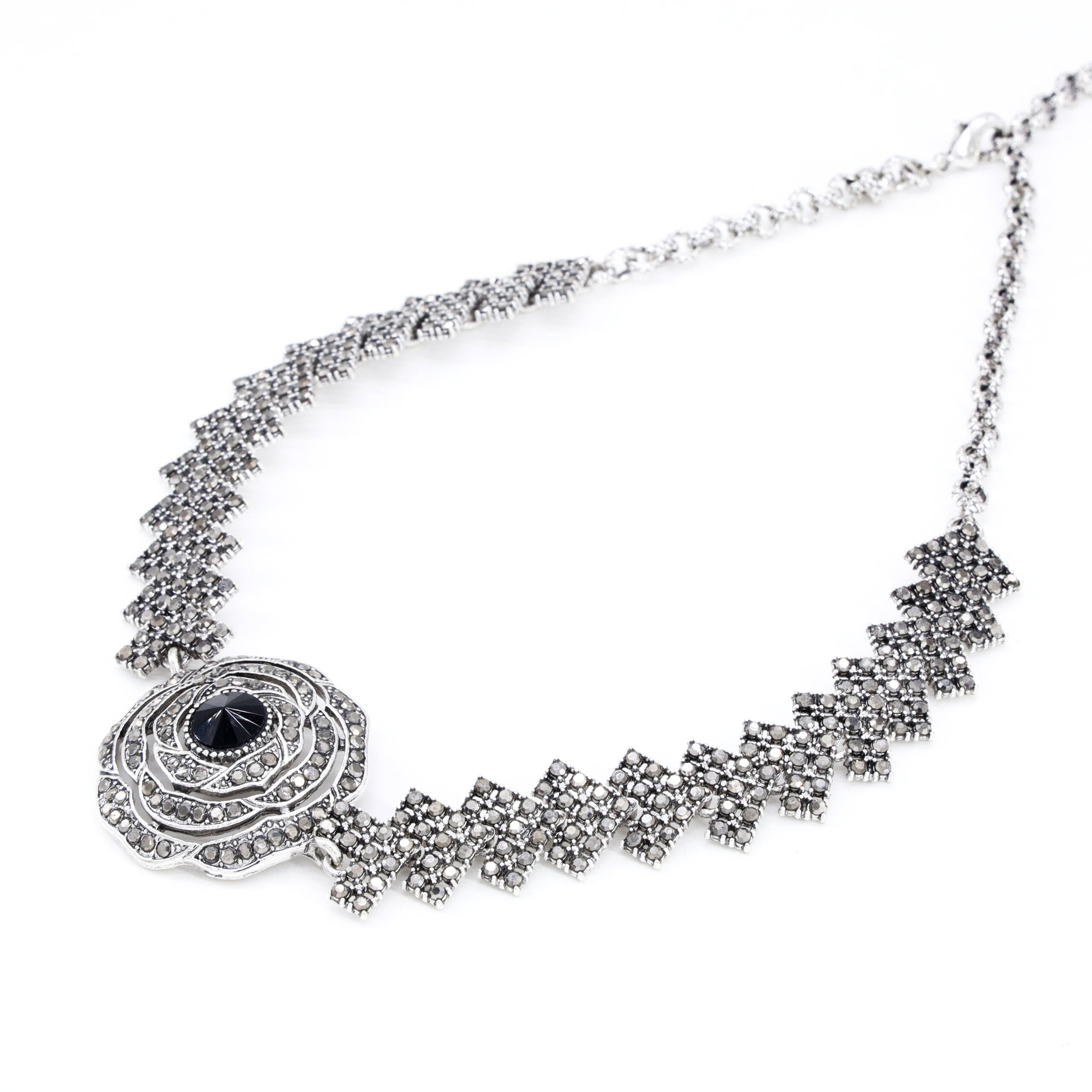 Silver Petal Glow Necklace Set